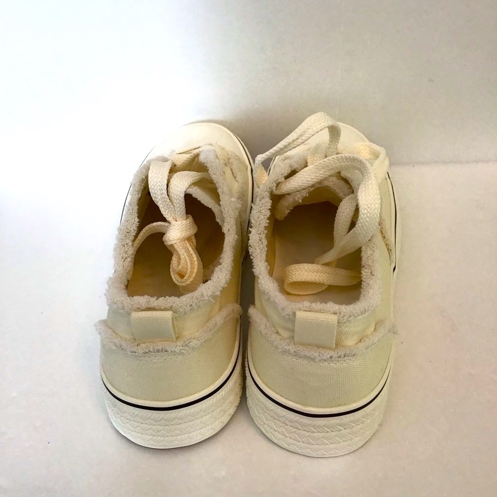 Women's Casual Cream Canvas Frayed Edge Sneakers 9.5 NEW - Picture 4 of 5